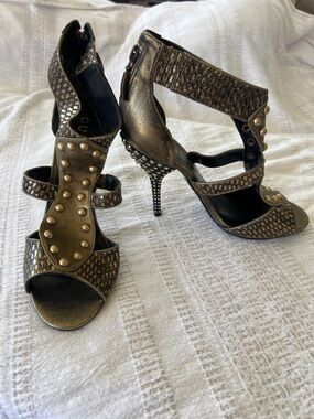 New GUESS Metallic Bronze Embellished High Heel Sandals
